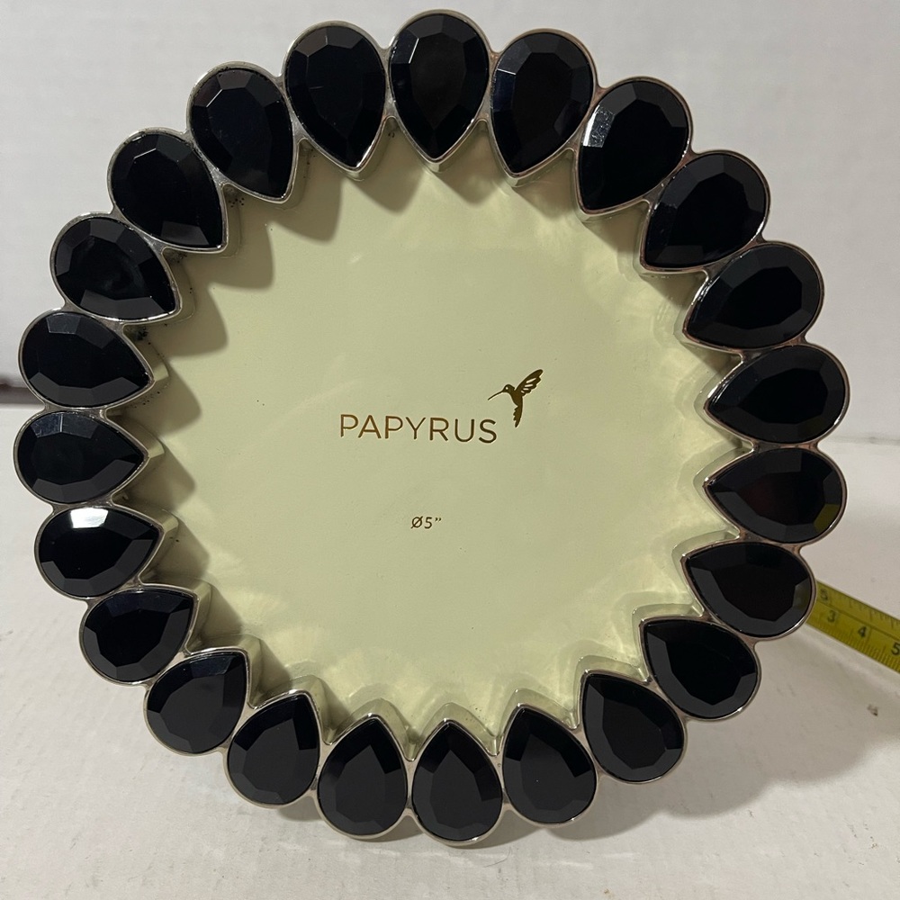 Gorgeous, black, crystal frame, 5 inches inside diameter.